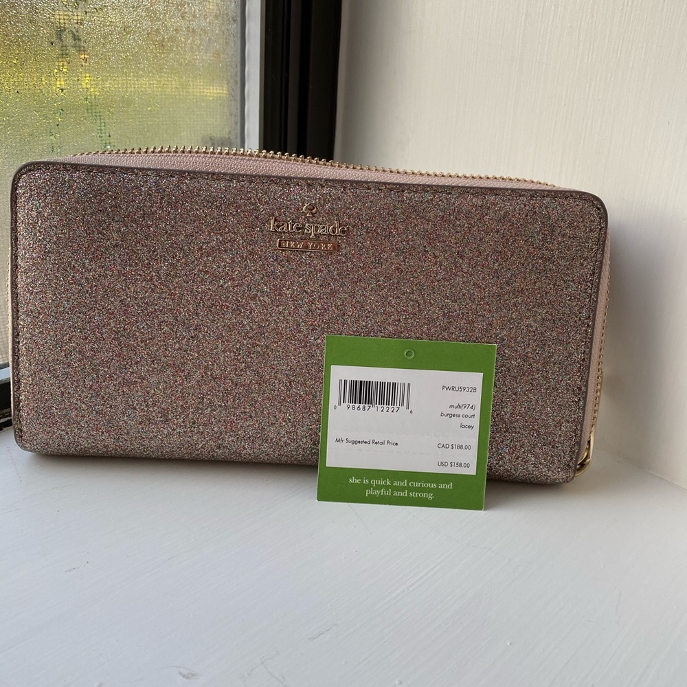 Kate Spade Wallet. - Picture 4 of 6
